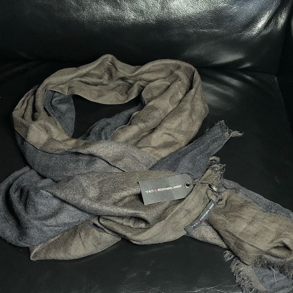 Nwt John Varvatos wool scarf